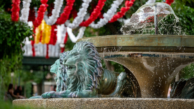 Julio Iglesias y Rafael dieron un concierto en la Fuente de los Leones.