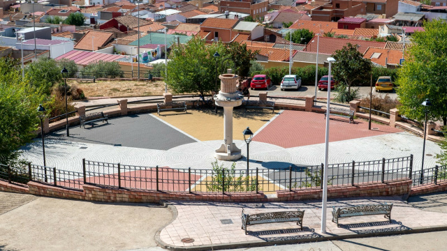 Plaza Del Pozo