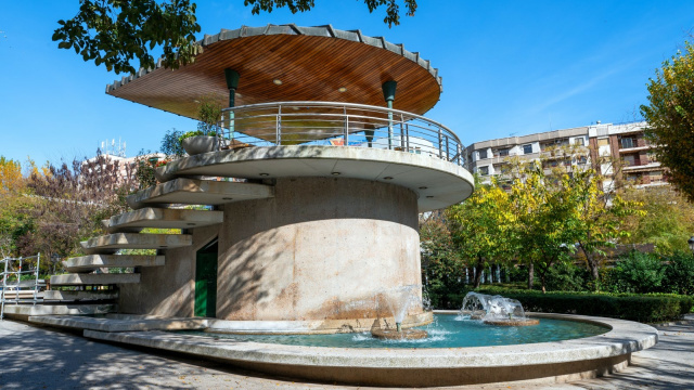 Shell fountain