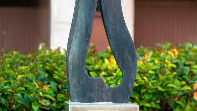 Escultura Plaza Pouzauges