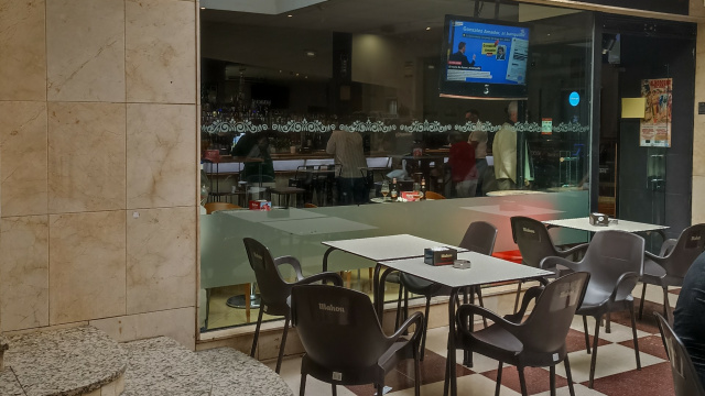 Bar Atrium Cafeteria